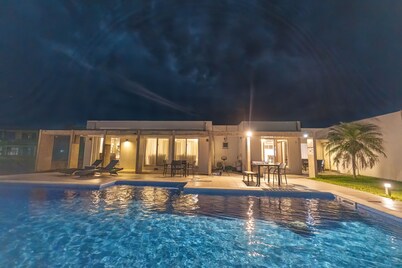 Leo Resort