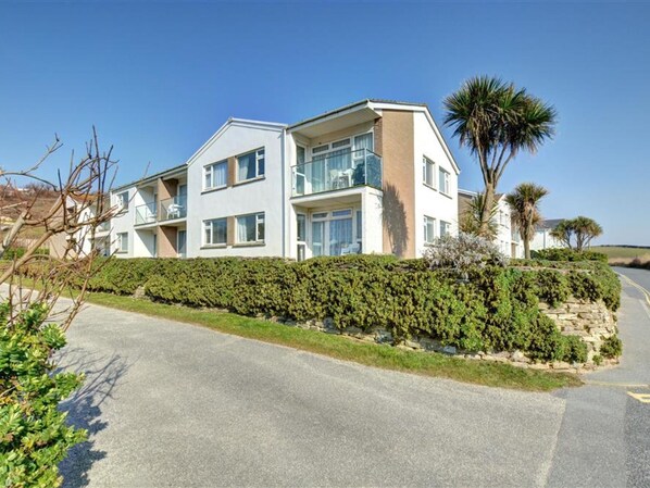 Exterior - Quaint Apartment in Cornwall With Swimming Pool (Newquay)