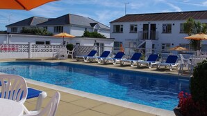 Outdoor pool - Quaint Apartment in Cornwall With Swimming Pool (Newquay)
