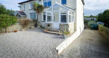Holiday Home With Large Garden in the Pleasant Village of Abersoch