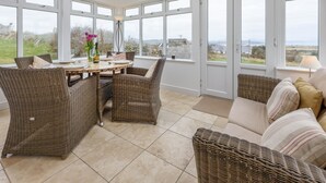 Unclassified image, 3 of 24, button - Cozy House with Authentic Details near Sea (Pwllheli)