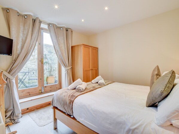 Apartment | 2 Schlafzimmer, individuell eingerichtet, Bettwäsche