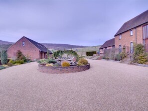 Exterior - Quaint Holiday Home in Boughton Lees With Garden (Ashford)