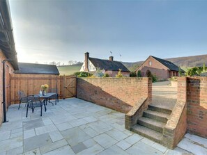 Balcony - Quaint Holiday Home in Boughton Lees With Garden (Ashford)
