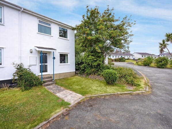 Exterior - Spacious, Beachy Holiday Home on the Edge of Abersoch (Pwllheli)