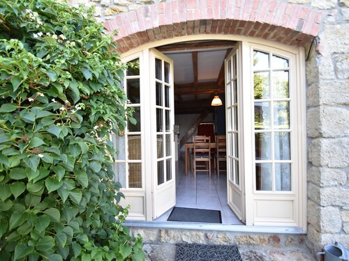 Holiday Home in Saizy With Patio,fenced Garden, Bbq, Heating