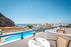 View from room - Marianna Hotel (Santorini)