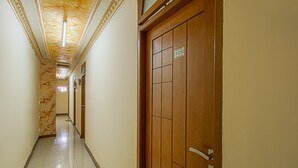 Hallway - Guest House Dewi Fortuna (Jakarta)
