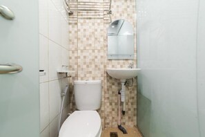 Doccia, set di cortesia gratuito, asciugamani, sapone