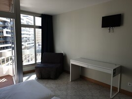 Apartamento estándar, 1 habitación | Decoración individual, cortinas opacas, sistema de insonorización