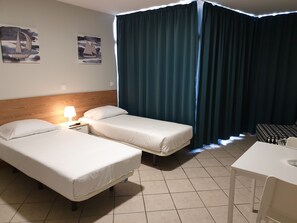 Standard Apartment, 1 Bedroom | Individually decorated, blackout drapes, soundproofing, free WiFi - Tarik  by Atlantichotels (Portimão)
