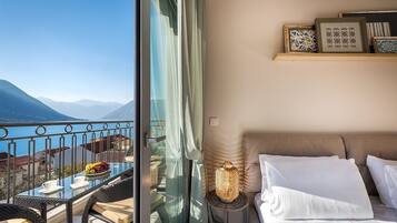 2 bedrooms, iron/ironing board, travel cot, free WiFi