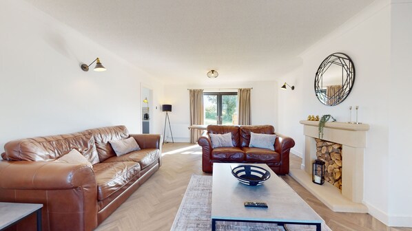 Luxury House with Hot Tub (No Dogs/Pets) | Living area | 32-inch Smart TV with digital channels, Netflix, streaming services - Low Greenlands Holiday Park  (Carnforth)