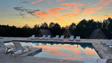 Outdoor pool, pool umbrellas, sun loungers