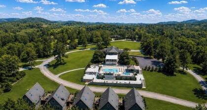 SKYLARANNA Resort & Spa