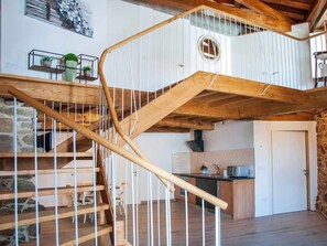 Interior - A Forxa - Casa Ferrador (Ribeira Sacra) (Bolmente)