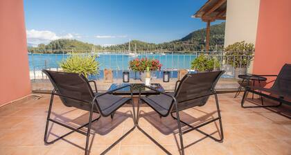 Blue Seaview Apartment on Nydri Coast