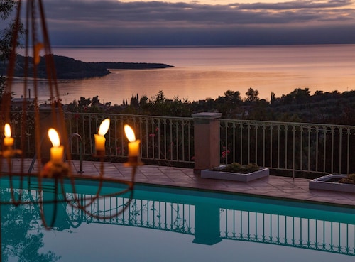 Unique Villa with magnificent styling, Panoramic Sea Views and Swimming pool 