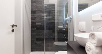 easyhomes - City Centre Suites