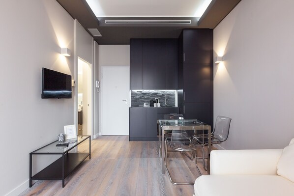 Apartment, 1 Double Bed with Sofa bed | Living area | 32-inch flat-screen TV with cable channels, TV - easyhomes - City Centre Suites (Milan)