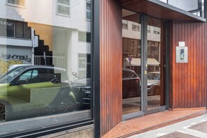 Exterior - easyhomes - City Centre Suites (Milan)