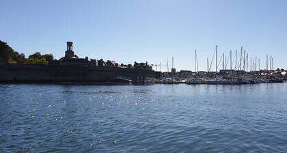Very nice house with large terrace in the center of Concarneau