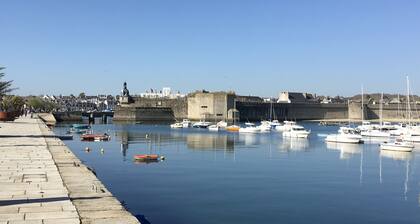 TrĂšs Jolie Maison avec Grande Terrasse au centre de Concarneau