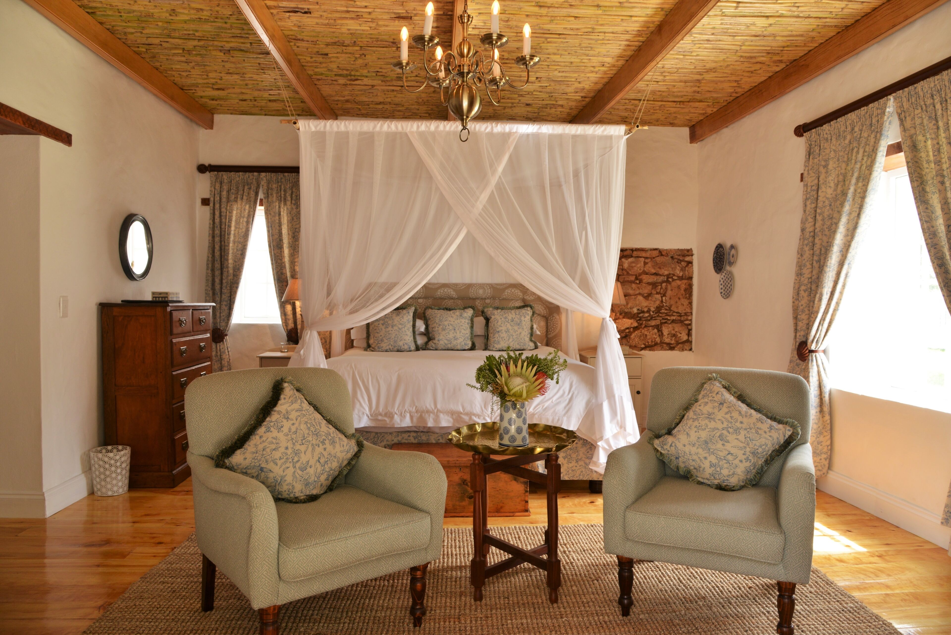Classic Suite, Courtyard View
