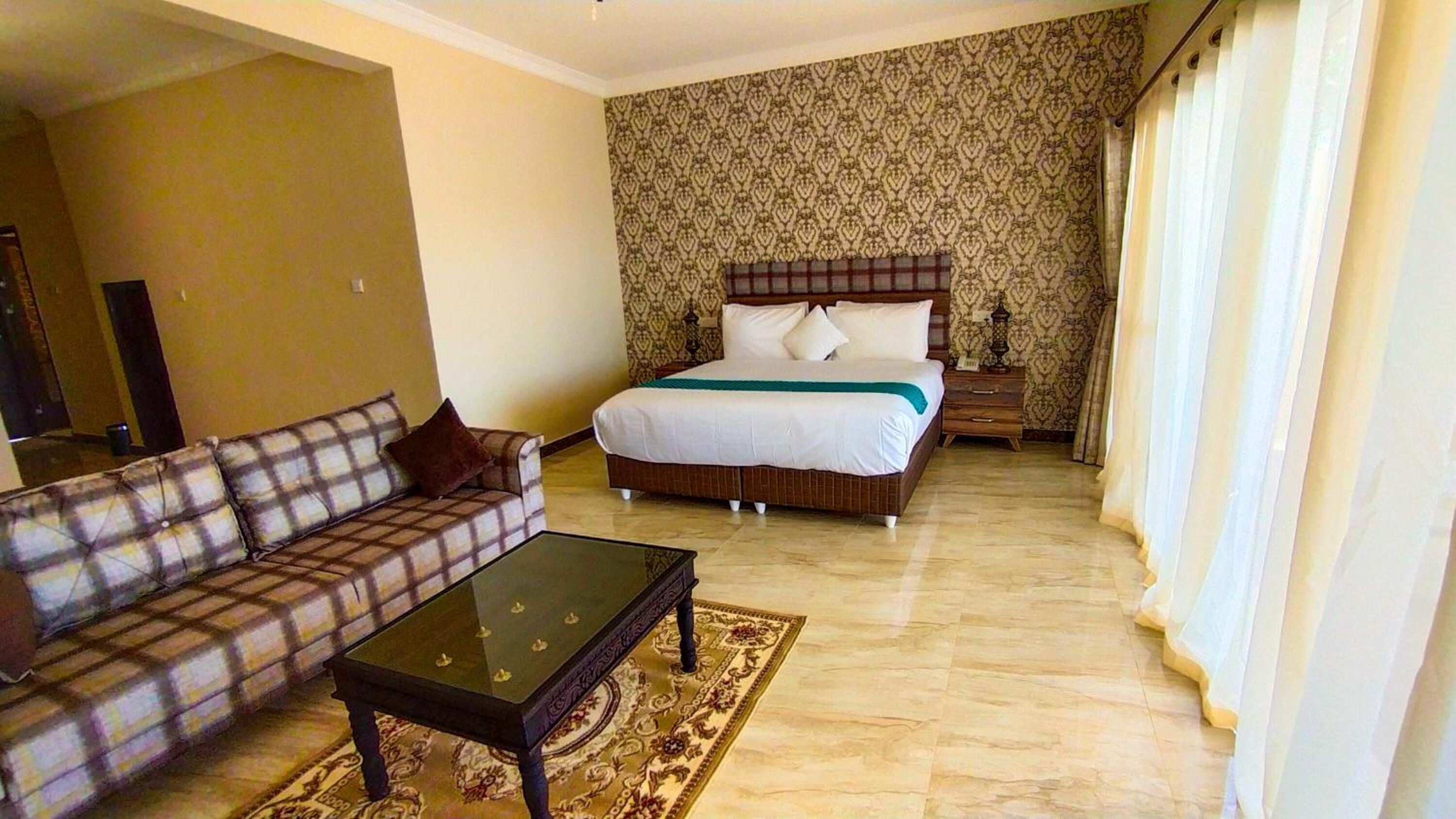 premium bedding, minibar, desk, blackout curtains