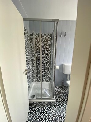 Bathroom shower - Fürstenhof (Sehnde)