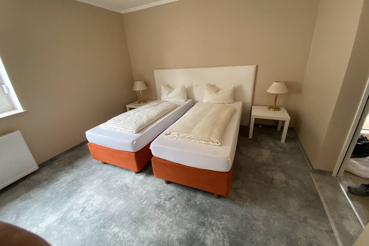 Grand Double Room | Desk, laptop workspace, WiFi (free), bed sheets