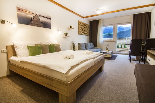 1 bedroom, WiFi, bed sheets