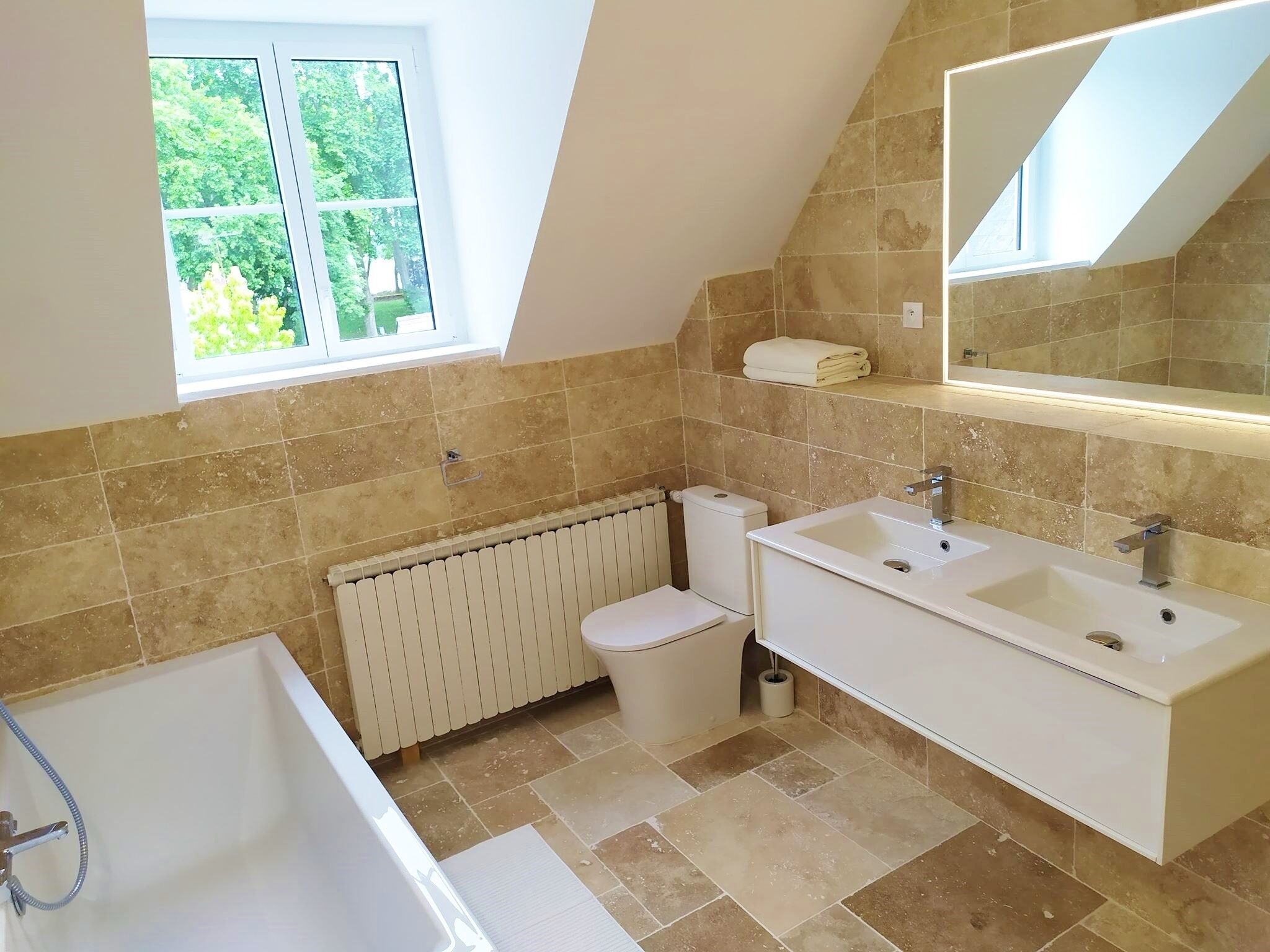 Photo - Le Huis Clos