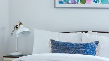 1 habitación y espacio para trabajar con laptop