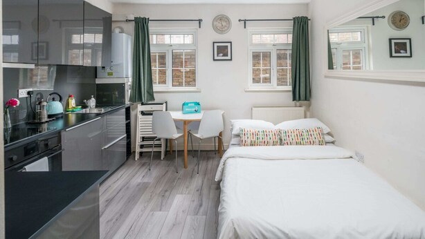Apartment (2 Bedrooms) | 2 Schlafzimmer, laptopgeeigneter Arbeitsplatz, Bügeleisen/Bügelbrett