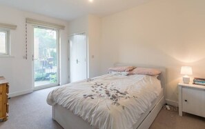 Apartment (2 Bedrooms)