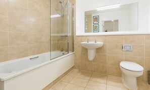 Apartment (2 Bedrooms) | Bathroom