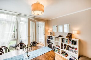 Casa (4 Bedrooms) | Cocina privada | Refrigerador, microondas, horno y parrilla de estufa 