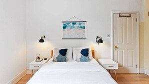Unclassified image, 3 of 23, button - Lovely 2 Bed Apt W/patio nr Shepherd's Bush (London)