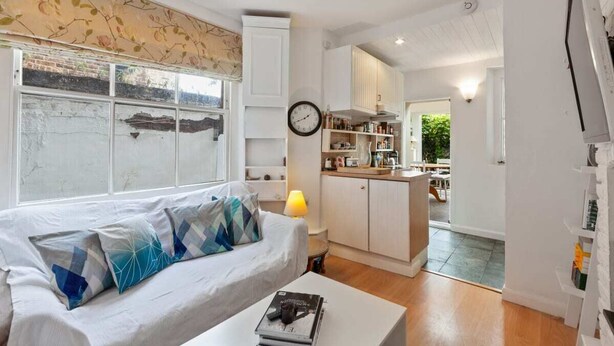 Unclassified image, 1 of 23, button - Lovely 2 Bed Apt W/patio nr Shepherd's Bush (London)