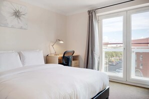 Room - Modern 2 Bed  2 Bath Apt Near Jubilee Line (London)