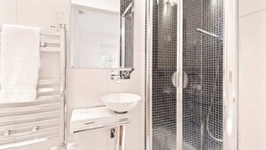 Unclassified image, 4 of 25, button - Spacious 2bed 2.5bath in Pimlico, 3mins to Tube (London)