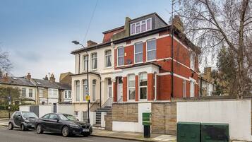 Apartment (1 Bedroom) | Exterior