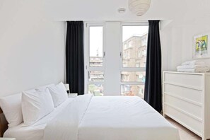 3 Schlafzimmer, Schreibtisch, laptopgeeigneter Arbeitsplatz