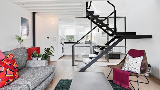 Apartment (2 Bedrooms) | Living room | 20-inch TV with digital channels - Stylish Modern 2 Bedroom Apartment Near Shoreditch (London)