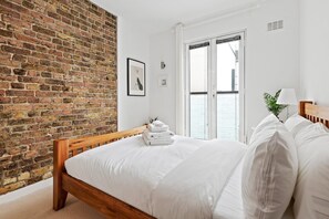 Departamento (2 Bedrooms) | 2 habitaciones y espacio para trabajar con laptop 