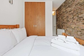 Apartment (2 Bedrooms)