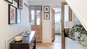 Apartment (1 Bedroom) | Interior - Contemporary 1 Bedroom Apartment in Hammersmith (London)