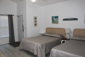 1 chambre, fer et planche Ă repasser, Wi-Fi, literie fournie