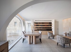 Nicht klassifiziertes Bild, 2 von 32, Schaltfläche